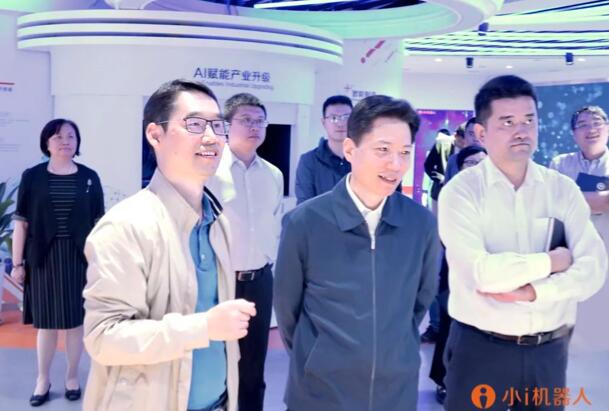 【合作伙伴】上海嘉定區(qū)委書記陸方舟一行蒞臨小i機器人調(diào)研考察