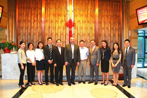 加拿大駐上?？傤I事一行來天堂硅谷參觀訪問