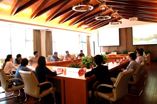 中國建設(shè)銀行總行投資托管業(yè)務(wù)部領(lǐng)導(dǎo)一行到訪天堂硅谷 中國建設(shè)銀行總行投資托管業(yè)務(wù)部領(lǐng)導(dǎo)一行到訪天堂硅谷